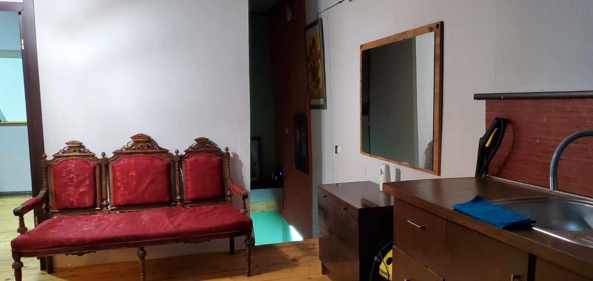 Your Room Hostel Tbilisi Esterno foto